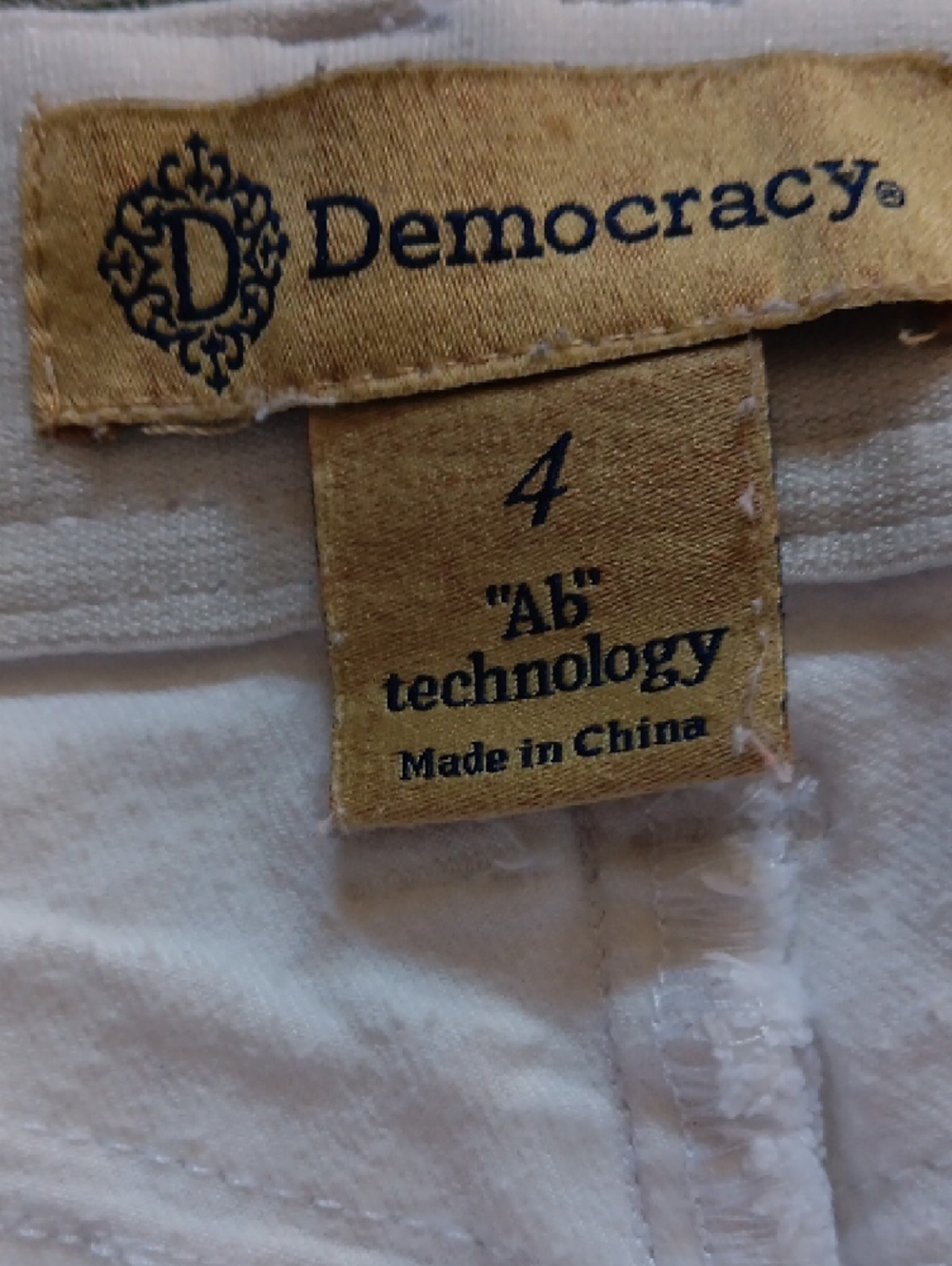 Democracy White Skinny Jeans for Women - Picture 4 of 7